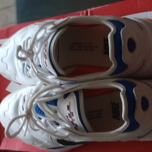 Mike air zoom make me a offer